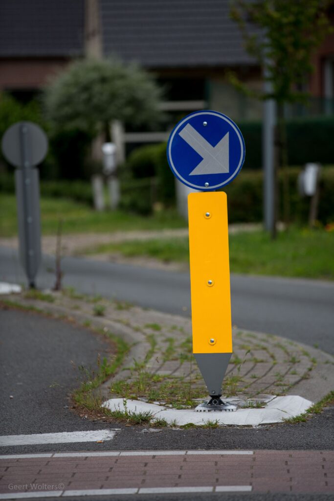 Directional Panels – International