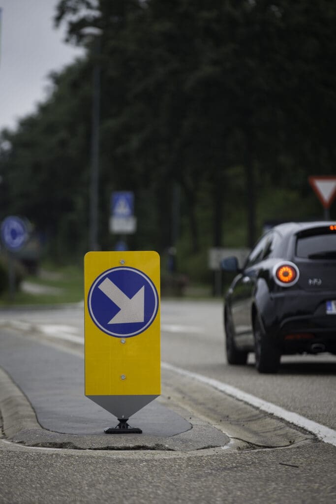 Directional Panels – International