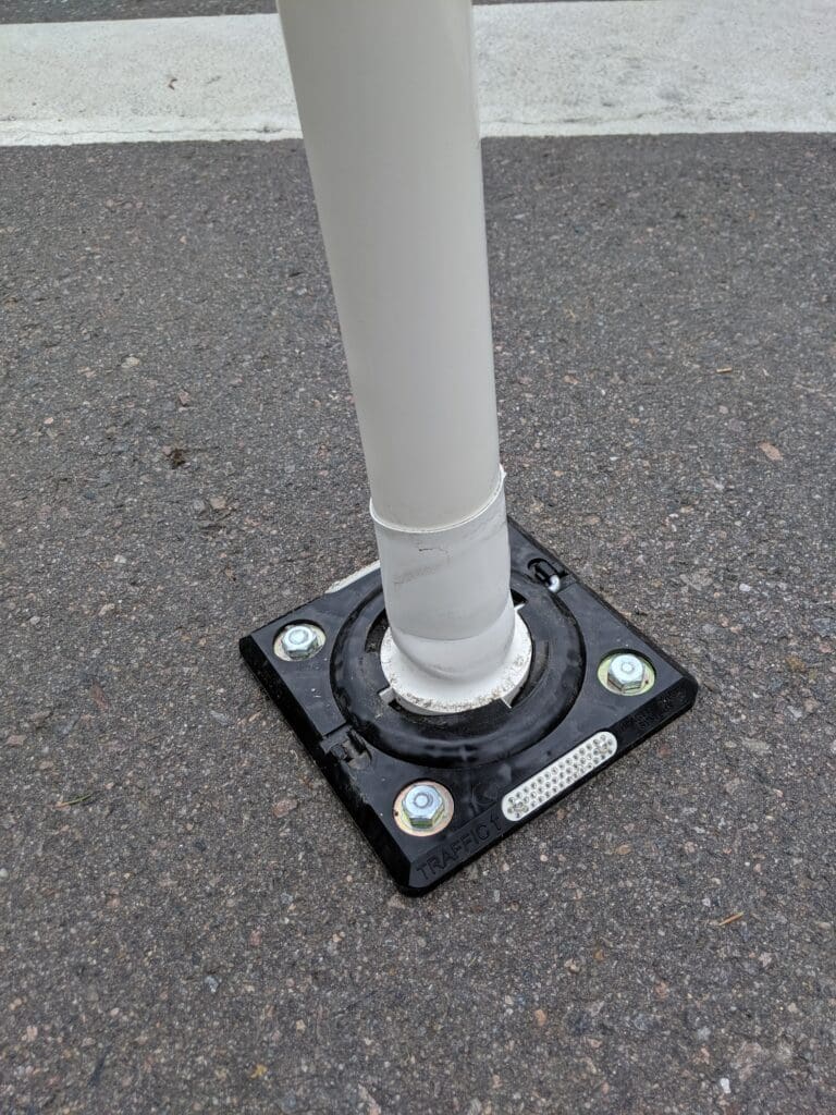 Surface Mount Quarter Turn Base