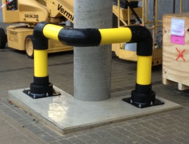 6″ IronFlex Horseshoe Bollard