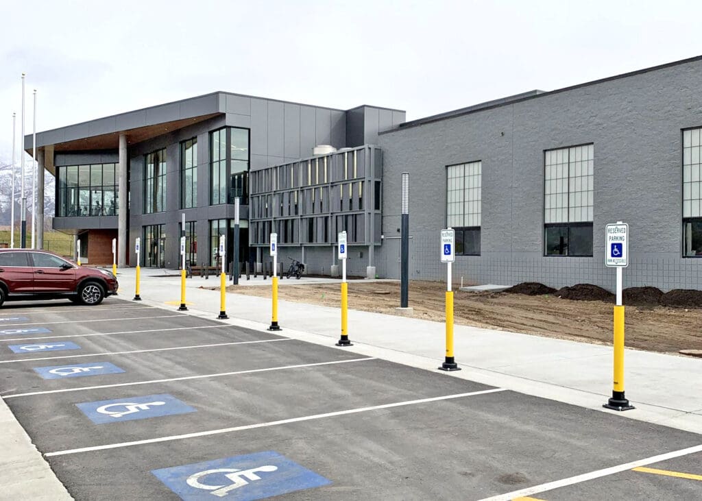 Rebounding Bollard Sign Post