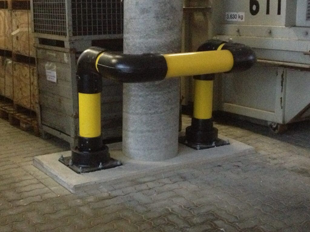 6″ IronFlex Horseshoe Bollard