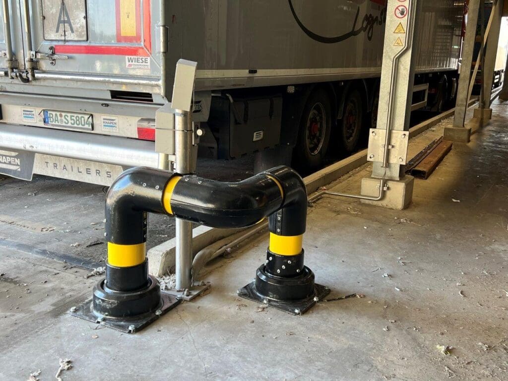 6″ IronFlex Horseshoe Bollard