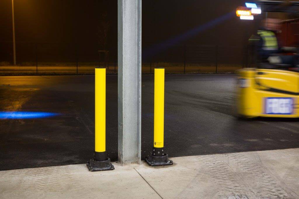 4″ Rebounding Steel Bollard