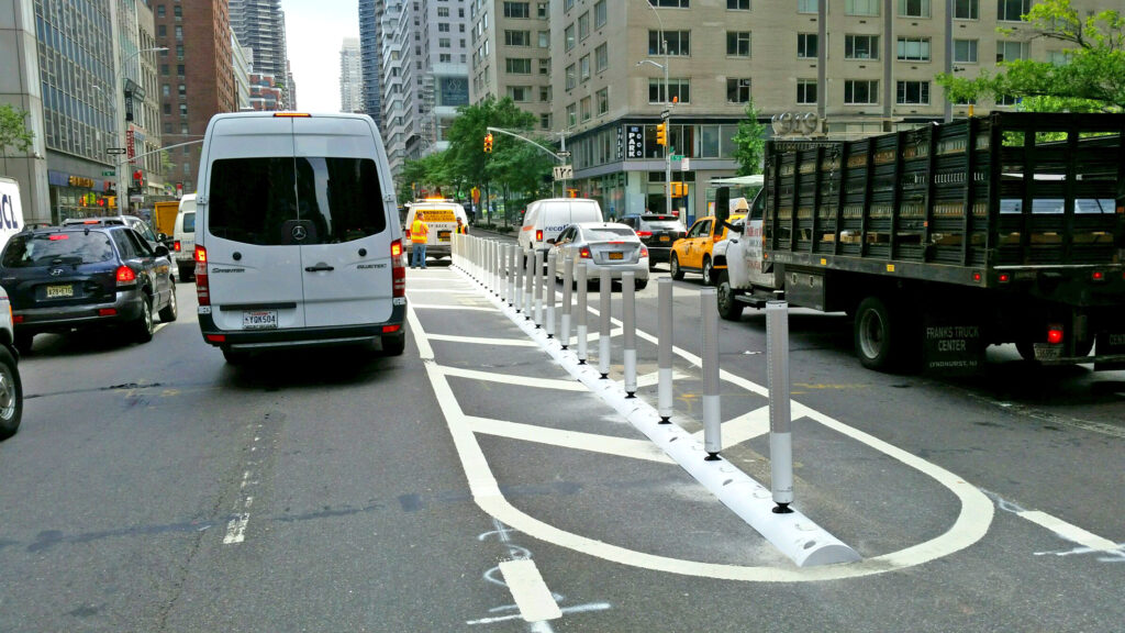 2 Traffic-Delineator-Gov Highway 6