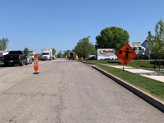 4 Traffic-Obey the Flagger -Work Zone 1