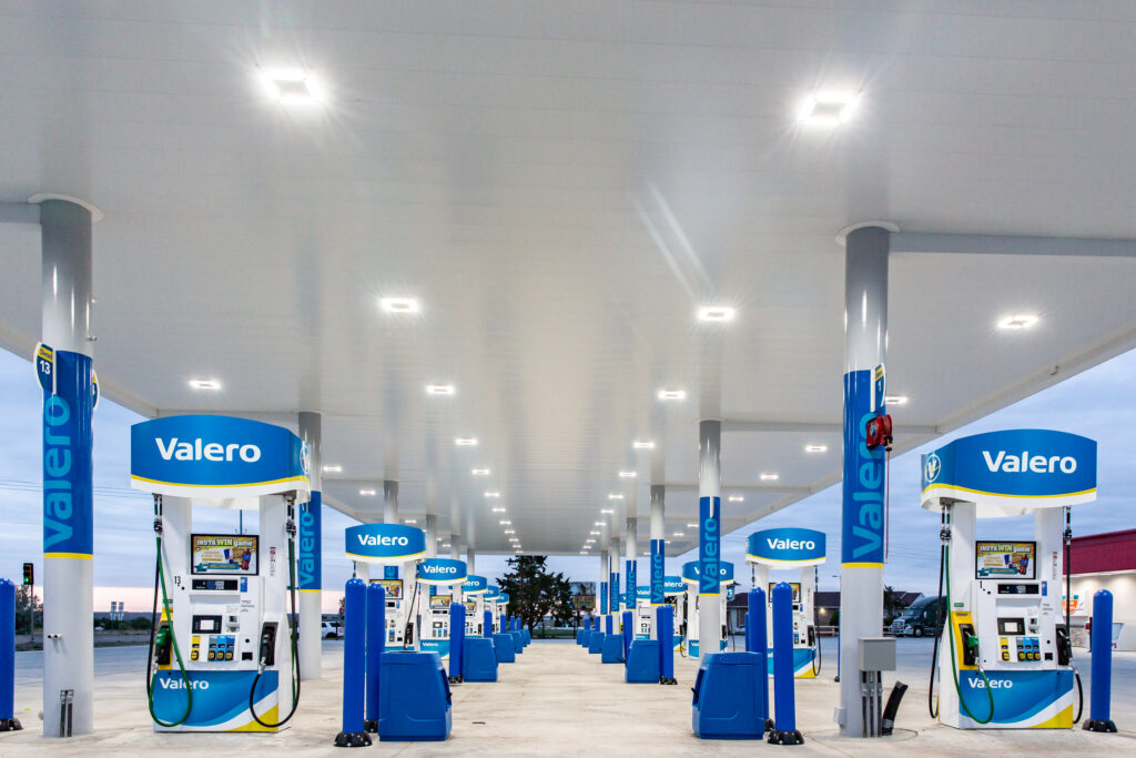 7 SlowStop-Bollards-Retail Fuel 3